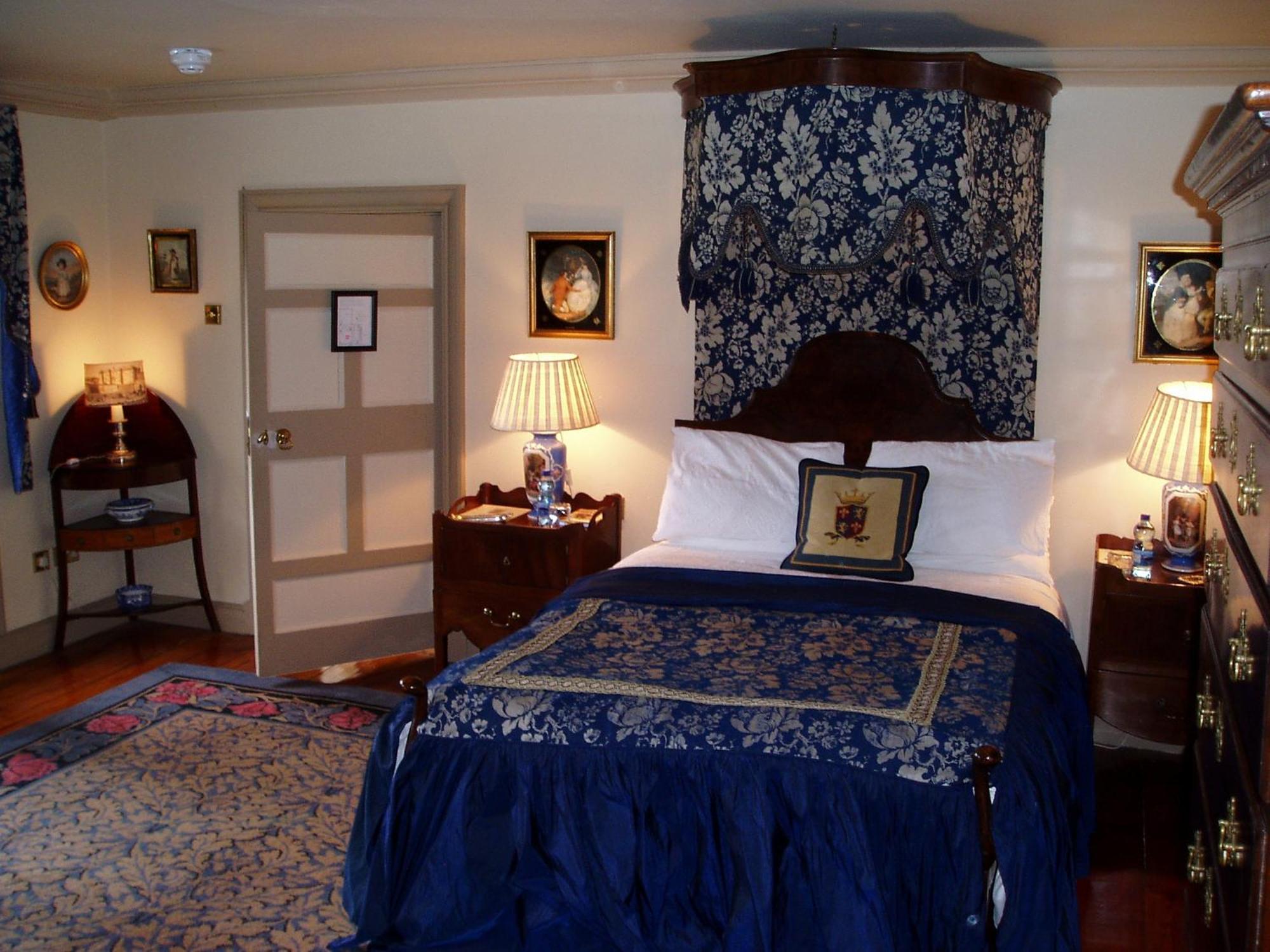 Collon House Bed & Breakfast Exterior photo