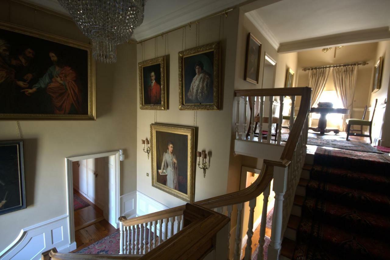 Collon House Bed & Breakfast Exterior photo