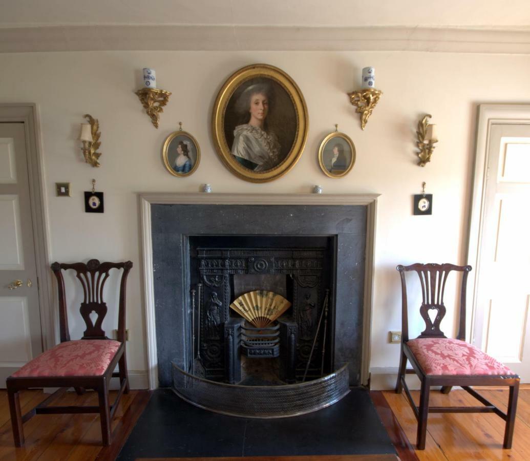Collon House Bed & Breakfast Exterior photo