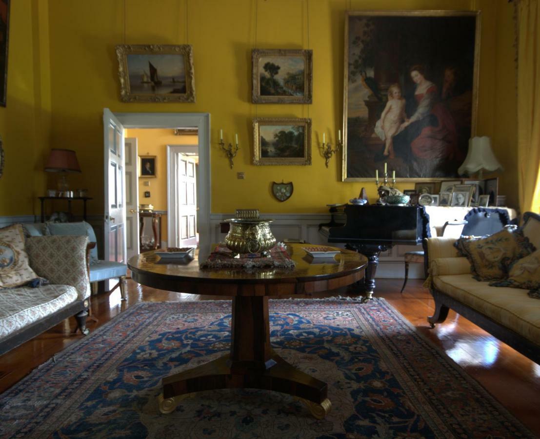 Collon House Bed & Breakfast Exterior photo
