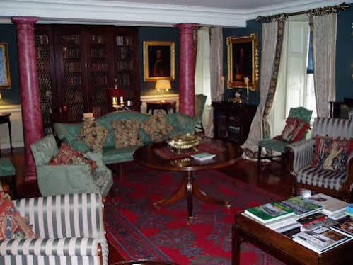 Collon House Bed & Breakfast Exterior photo